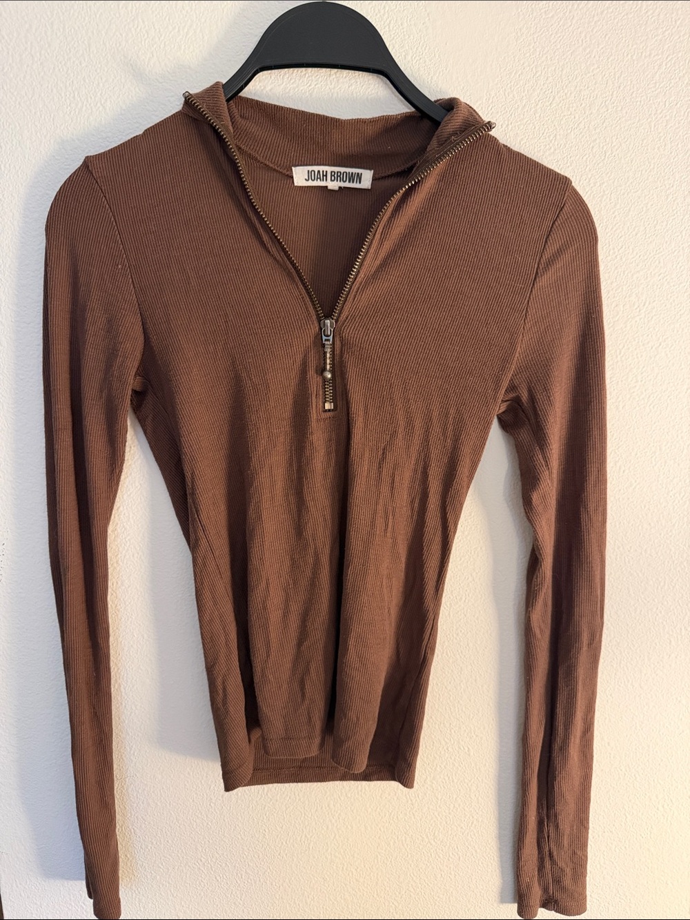 Joah Brown Brown Ribbed Half-Zip Turtleneck Sweater